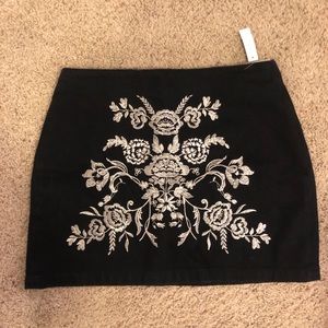 Top Shop Embroidered Skirt